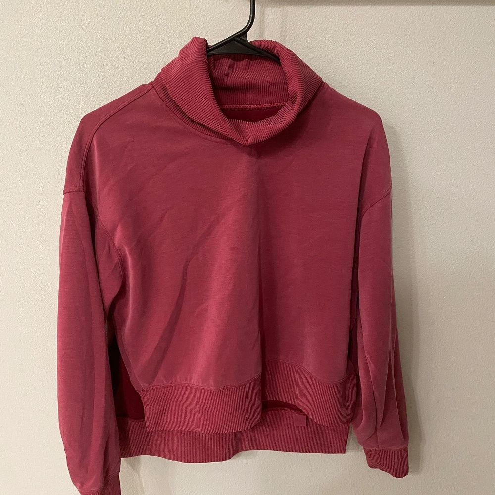 Lululemon pullover